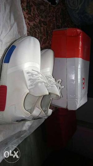 White shoe new... Intrstd buyers... Plz cntct.