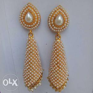 Women's Beaded White And Gold Fashion Earrings
