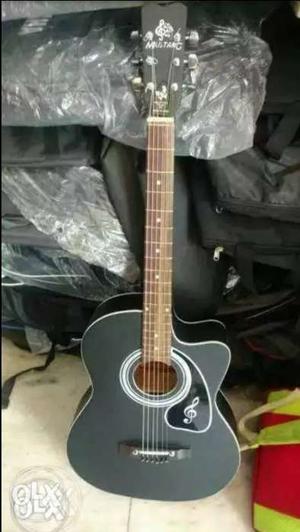 Branded acoustic guitar brand new at best price
