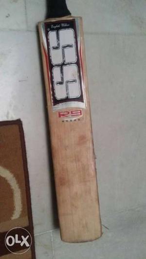 Brown SS R9 Wooden Cricket Bat