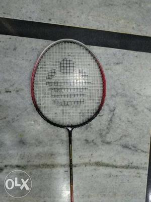COSCO Red and black badminton racket