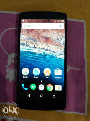 Google Nexus 5 Black Colour 4G phone in good