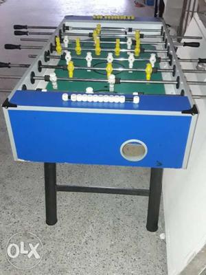 Push ball game table.6 months old.To use in cafe