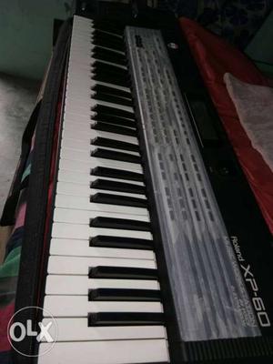 Roland xp 60 in brand new condition with bag 