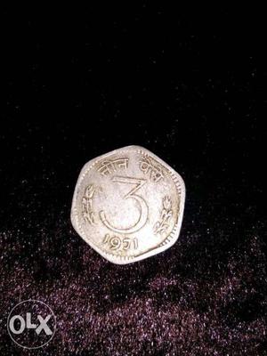 Round  Silver-colored 3 Indian Paise Coin