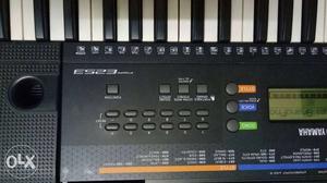 Yamaha PSR-E253, in mint condition