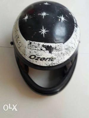 Black And White Ozome Full-face Motorcycle Helmet