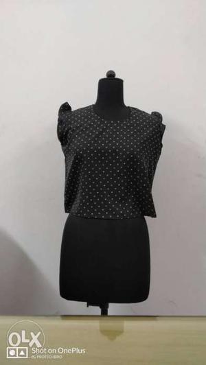 Black heart printed top with knot at the back