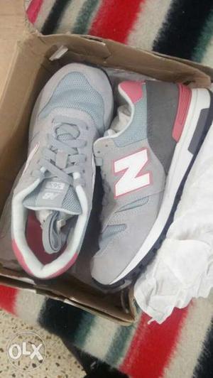 Brand New New balance shoes women size: 6 5 un used