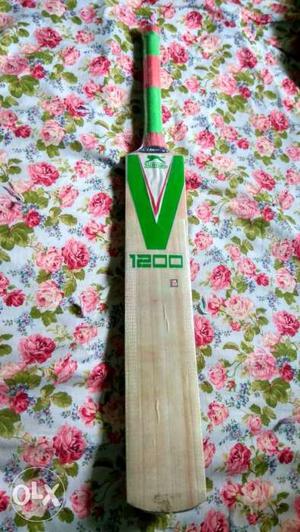 Brand new english willow cricket bat for sale