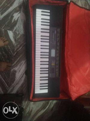 Casio ctk  with bag very gud bag and casio is