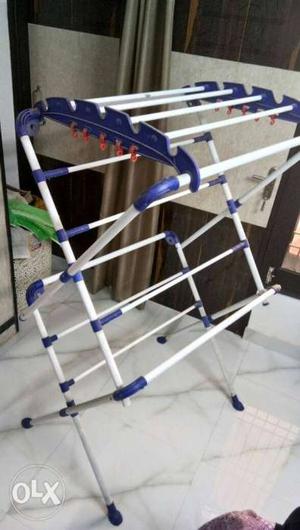 Foldable Cloth drying stand in good condition.