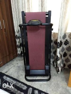 Manual treadmill...hardly used