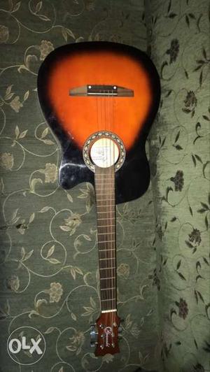 Neat full working in excellent condition guitar