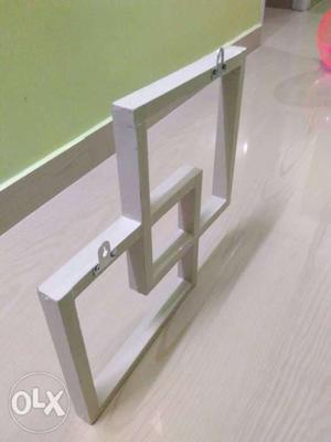 Shelf for decorative article. Suitable for