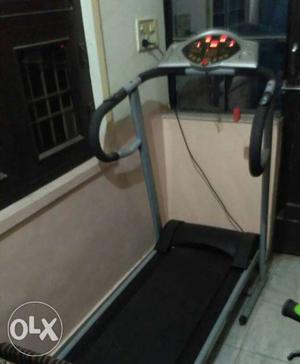 Solid Treadmil In Very Good Condition.