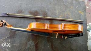 Violin 4/4 with bow good playing condition