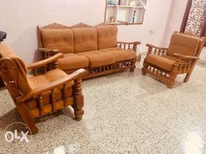 Wooden sofa set (3 pcs) brown.
