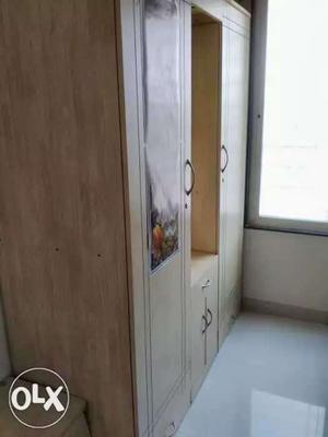 3 block Wardrobe in good condition urgent sale