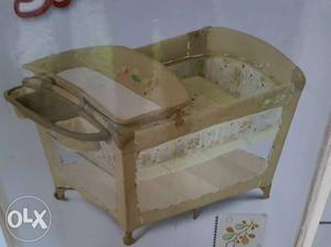 Bright stars play cot with good quality custom