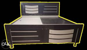 Double bed hydraulic and foldable. brand new on