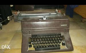 English typewriter working condition.