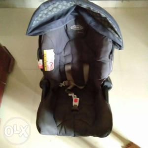 Graco brand car seat in good condition..hardly