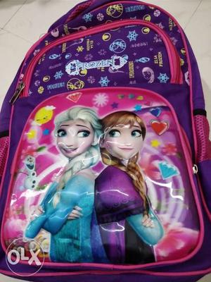 New unused frozen school bag with 4