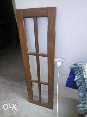 Rectangular Brown Wooden 6-panel Frame