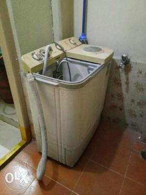 Washing machine with good working condition