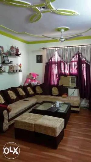 3bhk flat 3 rooms two bathrooms one hall nd store