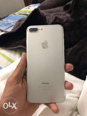 Iphone 7plus 32gb silver color with charger, box