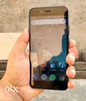 Mi A1 black varient with very good condition