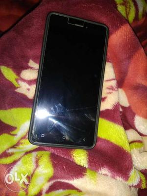 One year old mobile.. No scratches.. Perfect