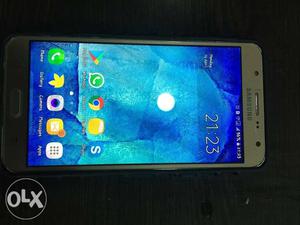 Samsung j7 for sale..good condition..with box