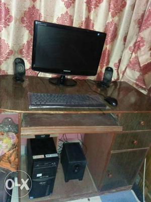 Samsung pc 22 inches display with all accesories