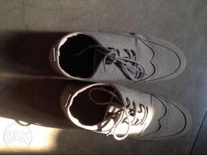 8 no. brand new grey imported swead leather shoes