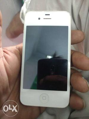IPhone 4s 16 GB pakka condition mobile only gud