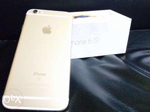 IPhone 6s gold 16gb with box and charger...light