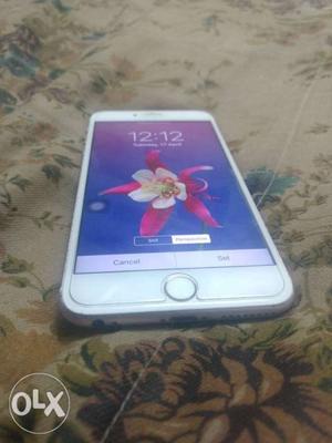 IPhone 6s plus 16gb Rose gold Mobile with charger