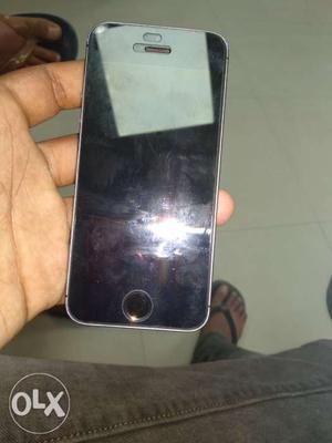 My iphone 5s 32 gb silver ok condition proper