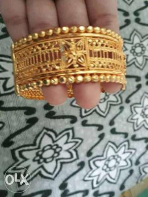 New golden bangle for 220