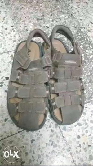 Pair of original bata sandals size 8 (1 month
