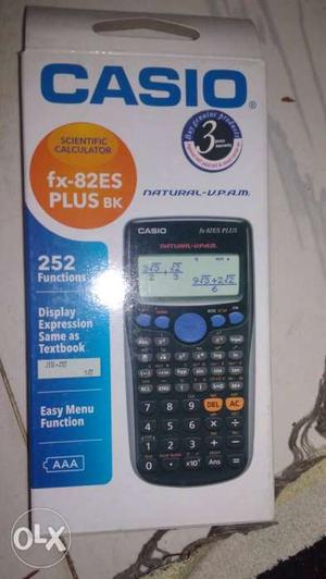 Scientific calculator fx-82 ES Plus In excellent