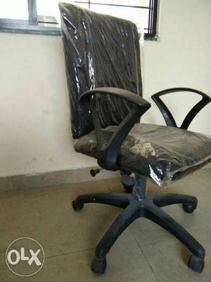 5 office chairs for sell. Per chair Rs.