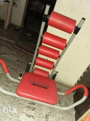 Exercise machine for abs