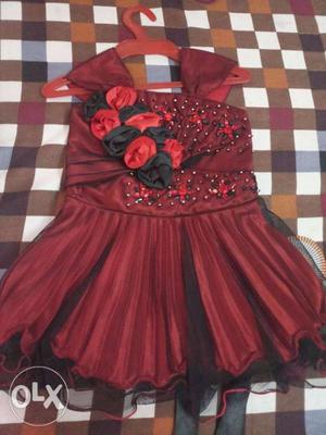 Beautiful red n black frock for 1 to 2 year baby