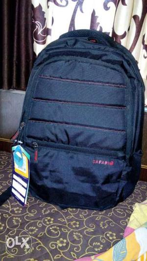 Brand new safari back pack. 32L. with raincover