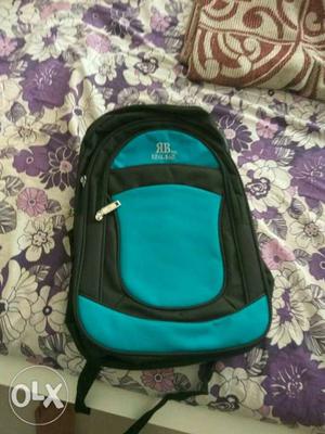 Brand new school bag, pack pic want to sall