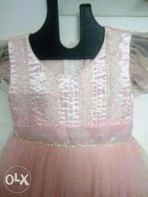 Girls party wear frock. good condition. only 1
